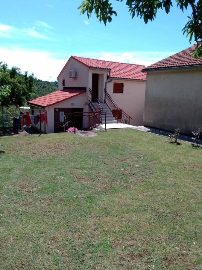 Apartmani Gracijela Karlobag Exterior foto